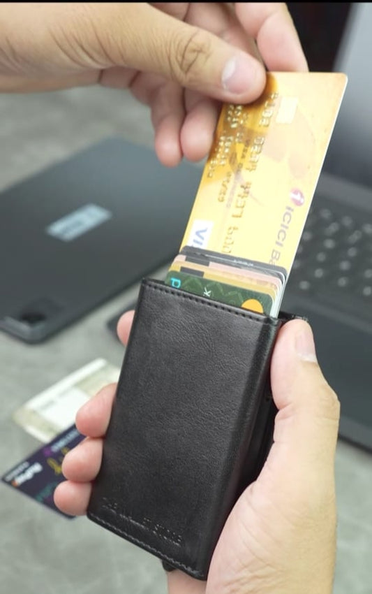 Popup Card Wallet Available in Stock ♥️